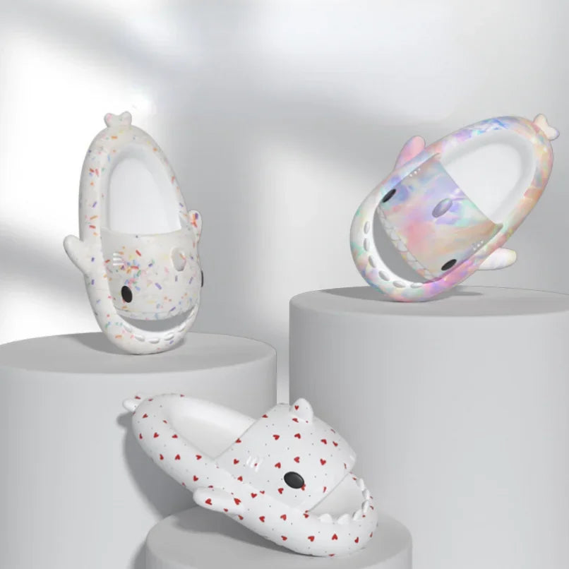 π¦ Shark Cloud Slides β Heart-love platform slippers for women & men