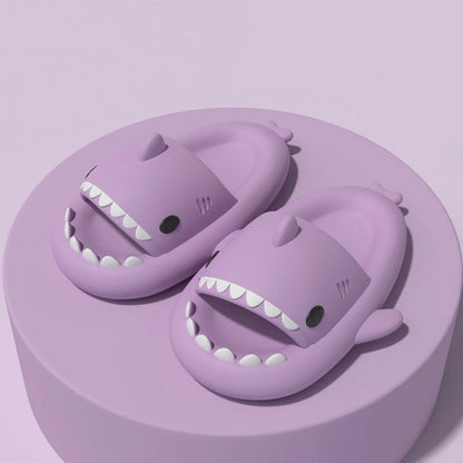 🦈 Comwarm Lovely Shark Slippers – Fashionable thick-soled shark slippers for women & men.