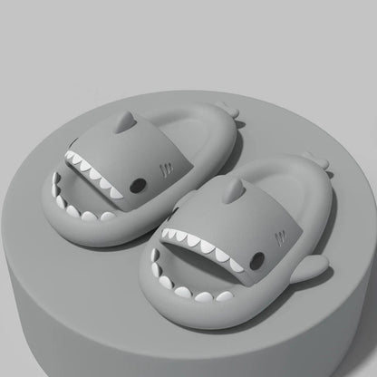 🦈 Comwarm Lovely Shark Slippers – Fashionable thick-soled slippers for women & men.