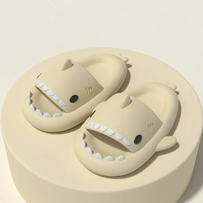 🦈 Comwarm Lovely Shark Slippers – Fashionable thick-soled shark slippers for women & men.