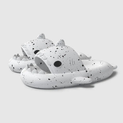 🦈 Luminous Christmas Shark Slippers – Fun non-slip EVA sandals for men & women